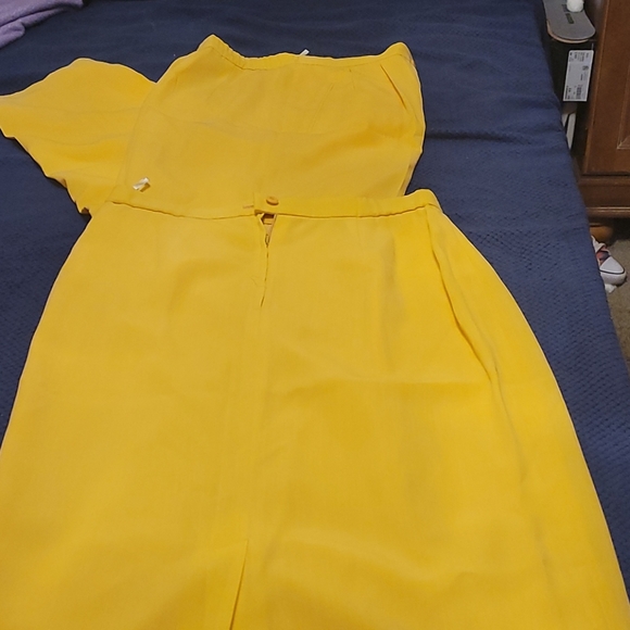 Pants and skirt - Picture 3 of 3